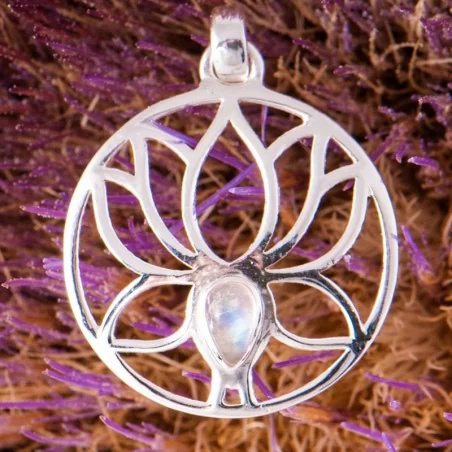 Anhänger Lotus mit Mondstein